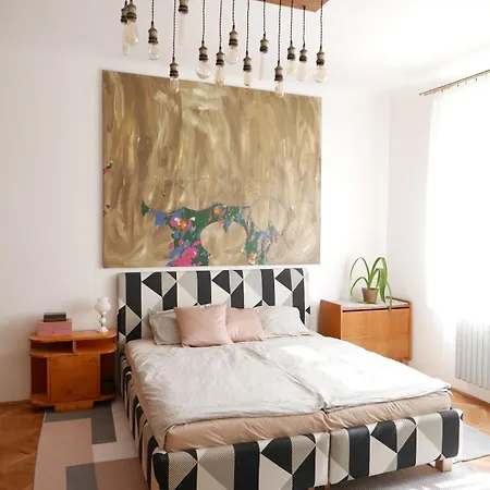 3 Bedrooms Spacious Near Castle In Center * Bratislava